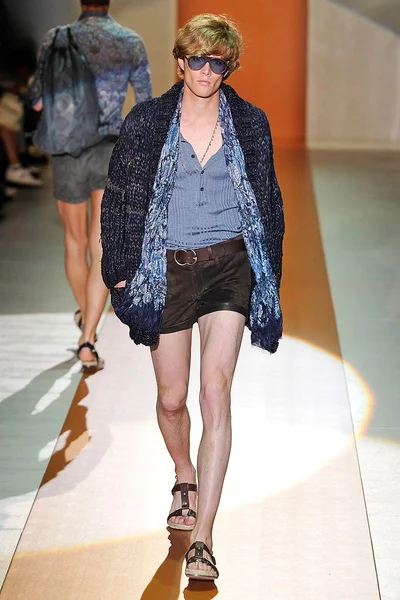 Look 22